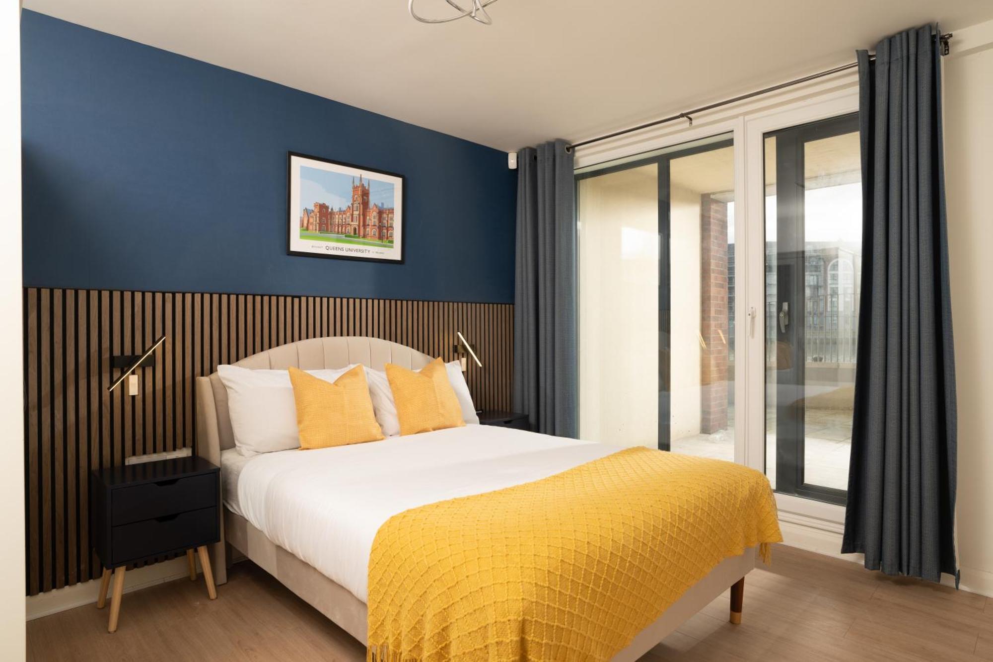 River Side Apartment, City Centre - Beautiful View And Free Parking! Belfast Kültér fotó