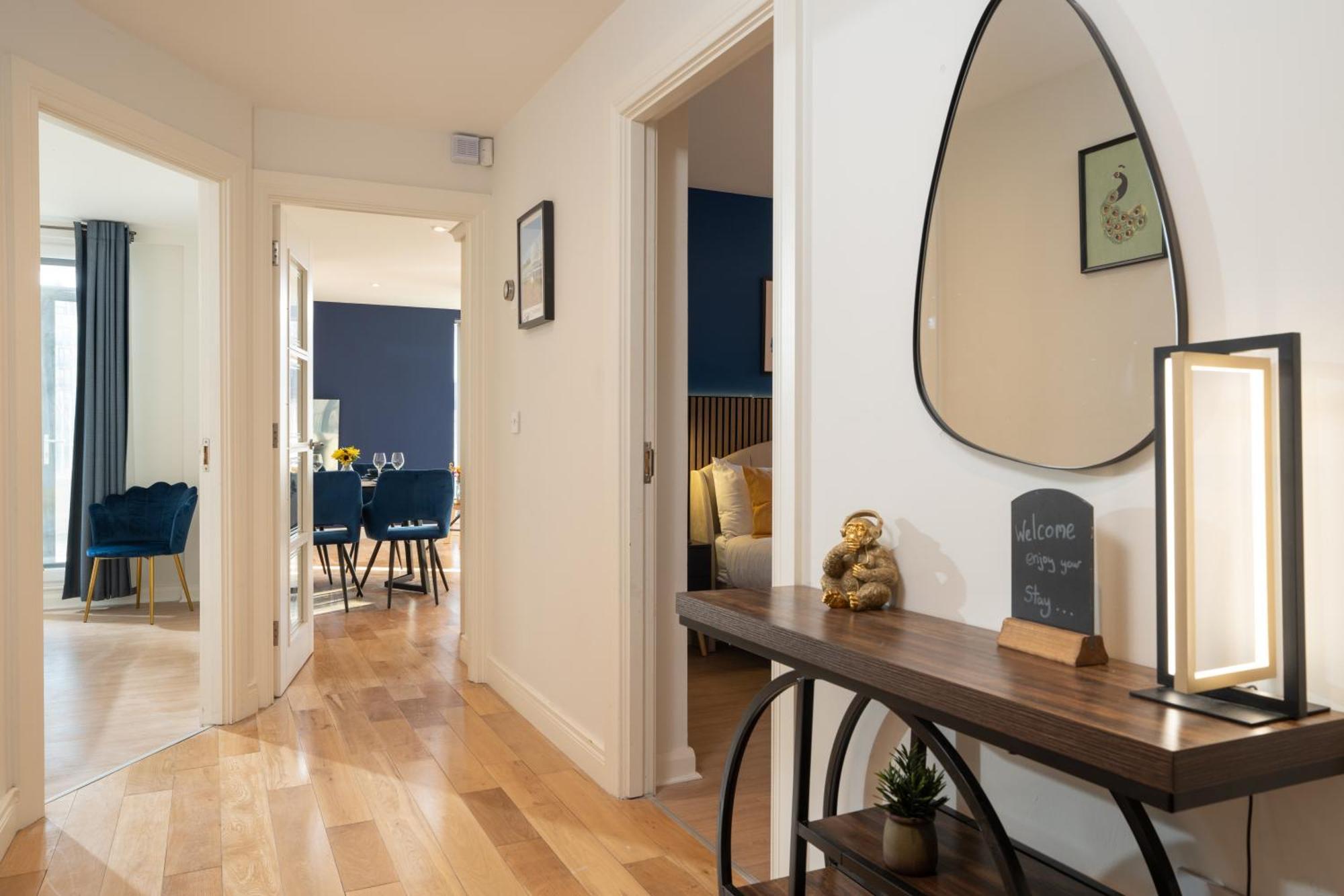 River Side Apartment, City Centre - Beautiful View And Free Parking! Belfast Kültér fotó